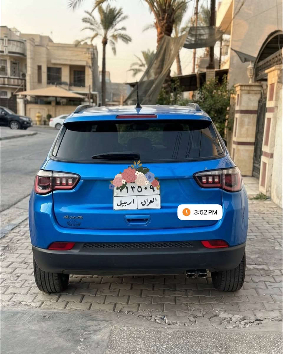 جيب كومباسLimited.  2021 وارد أمريكي
رقم اربيل (((((القديم))))) بأسمي
 الموصفات :
تشغيل عن بعد 
ماشيه  40km فقط يعني 25ميل
بصمه + بيبان دخول ذكي 
كشنات جلد كهربائي 
مثبت سرعه + قياده ذاتيه 
4 مودات قياده 
كأمراه دوراه 360ْ درجه  
دشبول لونين 
اوتو ستوب 
شاشه كبيره 
هندبريك اوتو 
تحكم ستيرن جهتين 
تبريد قطعتين 
فور ويل 4*4   
الضرر :قطعتين صبغ//\\|||\\/// بدون شاصي ولا لغد ولا بجم ولا راديترات
السعر : 114 وبيهه مجال 
العنوان: بغداد حي الجامعة
التواصل :***********

نص مكتوب في الصور:
- 3:52 PM