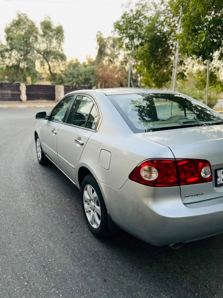 السلام عليكم 

للبيع كيا أوبتيما 2008 خليجي مكفول من كلشي 
لا صبغ ولا حار ولا بارد ، شاصي گير محرك كلة مكفول 

* محرك 6 سلندر
* اللون فضي رصاصي
* السيارة نظيفة جدًا استخدام شخصي ومضمومة
* تبريد ثلج
* السيارة ماشية 132 الف فقط

         🛑   السعر 108   🛑

* للاستفسار: ‭***********‬ 

مكان السيارة الديوانية
