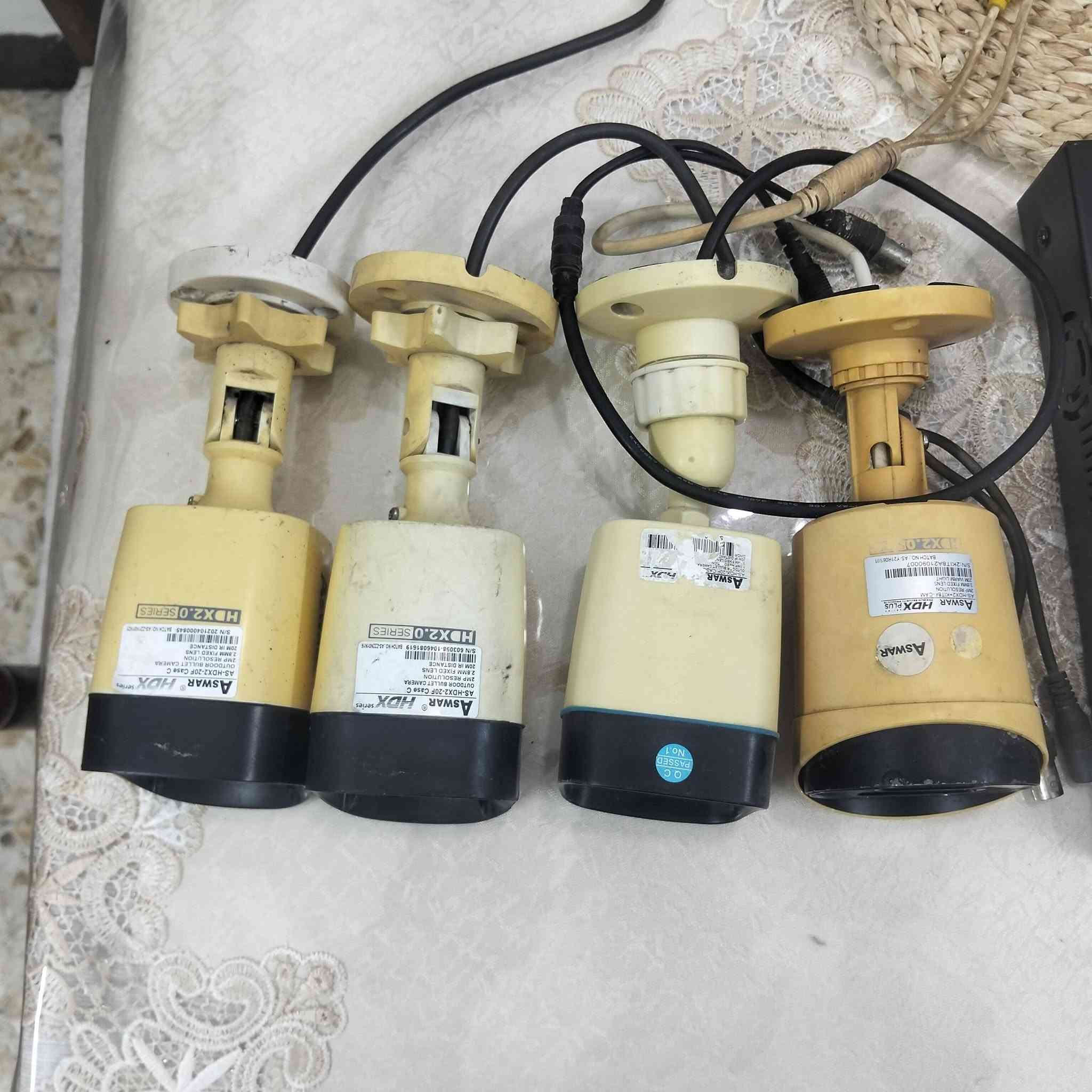 للبيع
جهاز الاساور 2ميكا
مع
هارد نص تيرا
4كاميرات الاساور ليلي نهاري
ماوس لاسلكي
محول 12v
بغداد
***********
