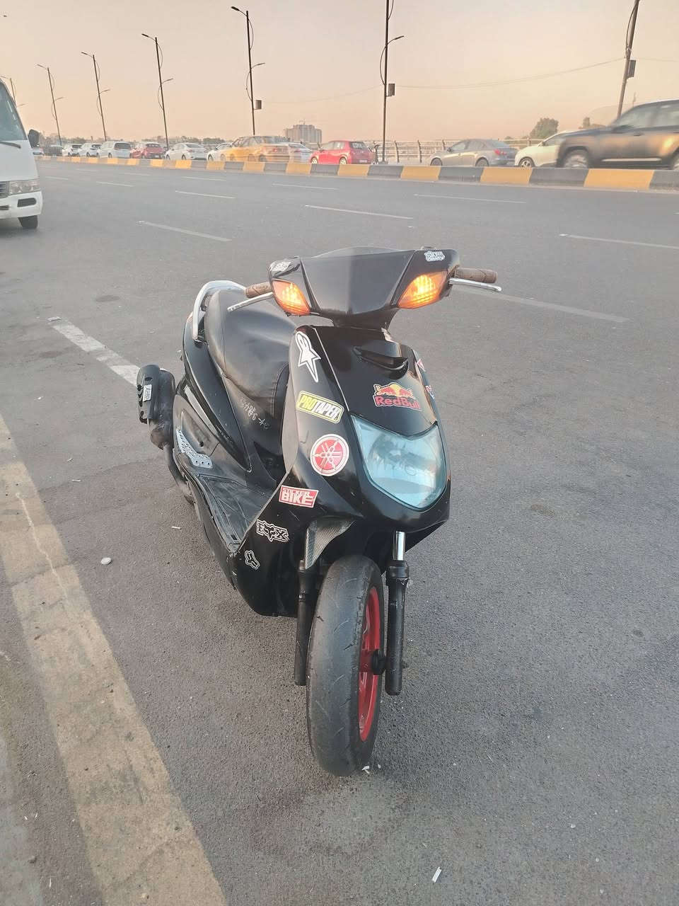 سلام عليكم
سكنس نثيه رياضي دراجه حلوه ونضيفه كلجات رياضي صالنصه رياضي  خير من الله 
مكاني بغداد شارع حيفا 
رقمي وتساب فقط 
***********
