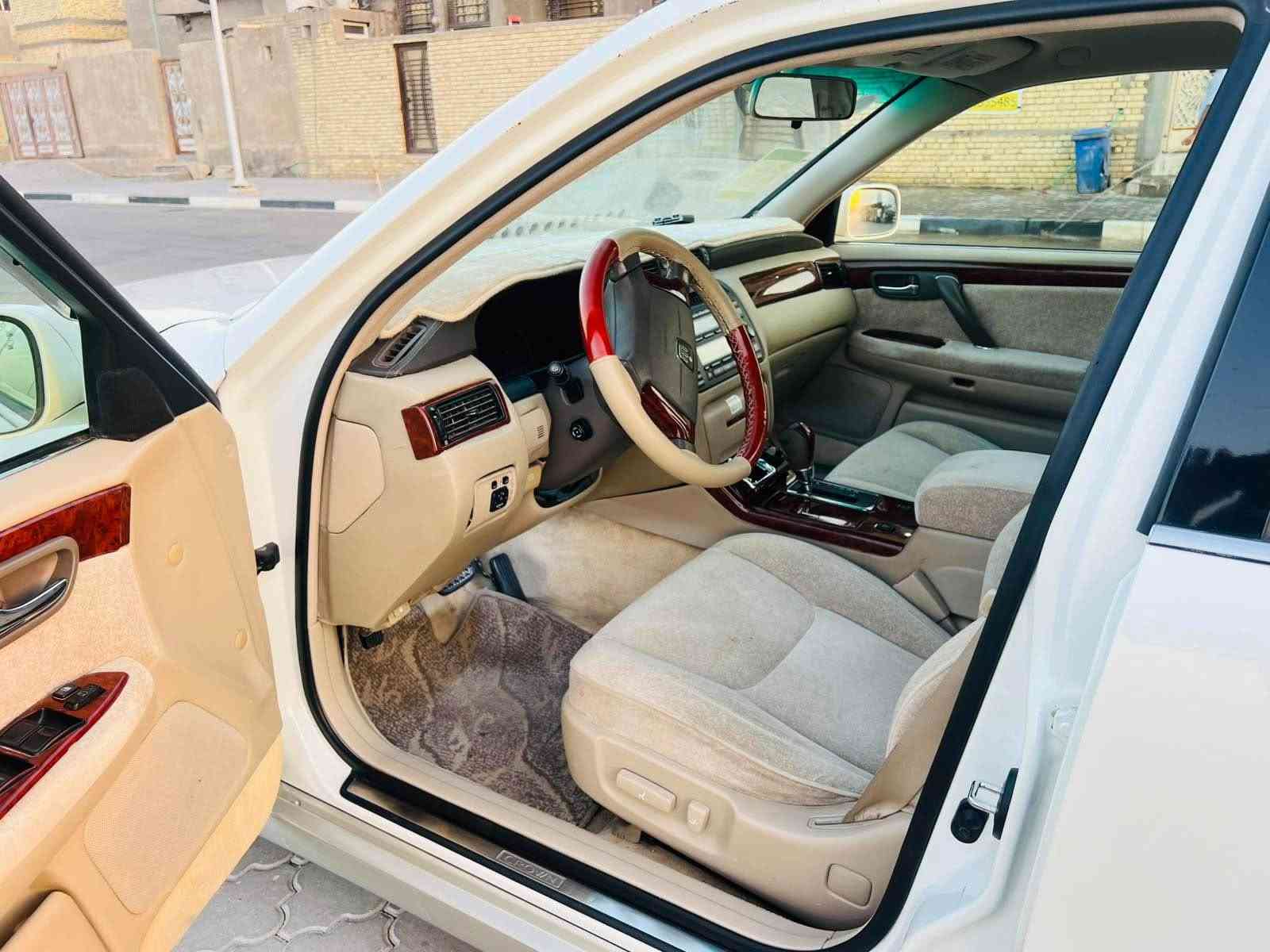 السلام عليكم للبيع سيارة مكلة جنون دخول جديد رقم بصرة انكليزي مشروع وطني سنوية لغاية 2031 سيارة كفالة من الكص والضربة (علمن سيارة نقل جثة فقط ) مكينة وكير ديفور كبير كفالة حدادة مية بالمية 💯 تبريد ثلج كهربائيات كلها شغالة العنوان البصرة تقاطع المصفى السعر 88 قفل الشراي يتصل *********** البصرة, العراق
