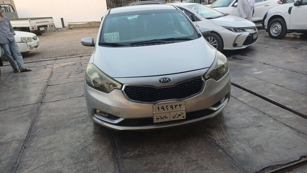 سيراتو خليجي موديل 2015 محرك1600  مكفوله من الصبغ فقط بارد والسونار بالمنشور رقمها سليمانيه تحويل وكاله بشرط مكاني سامراء السعر 108 وبيه مجال بسيط  ***********
