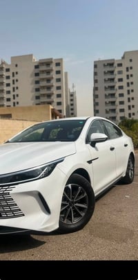 بي واي دي • ٢٠٢٥ • هايبرد