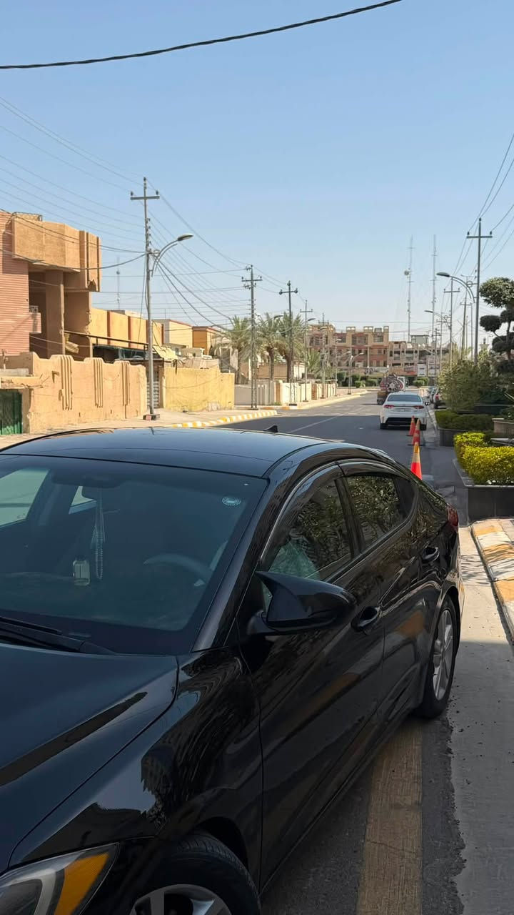 سلام عليكم النترا موديل 2017 أمريكي رقم اربيل تحويل ثاني موصفات SE  تفاصيل مرفقةبسونار ***********عنوان الانبار الفلوجه السعر 110بيها مجال شي بسيط
