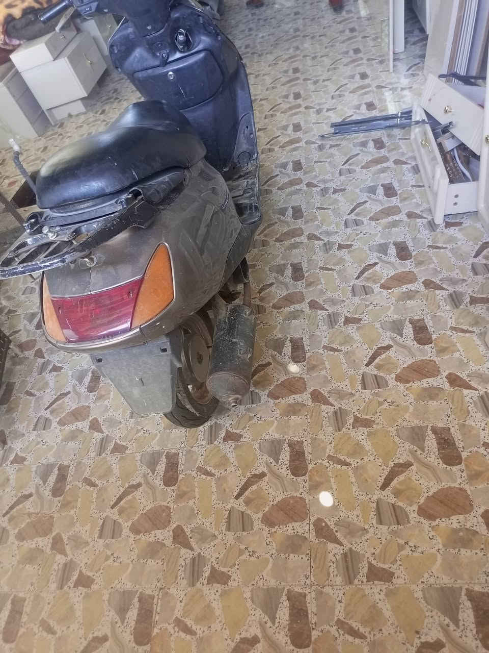 للبيع 
سبيسي ماليزي 
شغالة سلف هندر كهربائيات 

السعر 275
الشراي يتصل ***********
مكلف بالنشر
