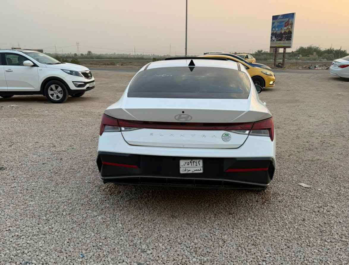 النترا امريكي موديل ٢٠٢٤  شهداء قادسيه فول موصفات 
الموصفات واضحه بالصور  تبديل جوملغ اصلي 
بارد قليل بالجوملغ الخلفي 
السعر ١٤٨ 
مكان السياره بالرميثه 
واتساب واتصال 
*********** Honolulu, HI
