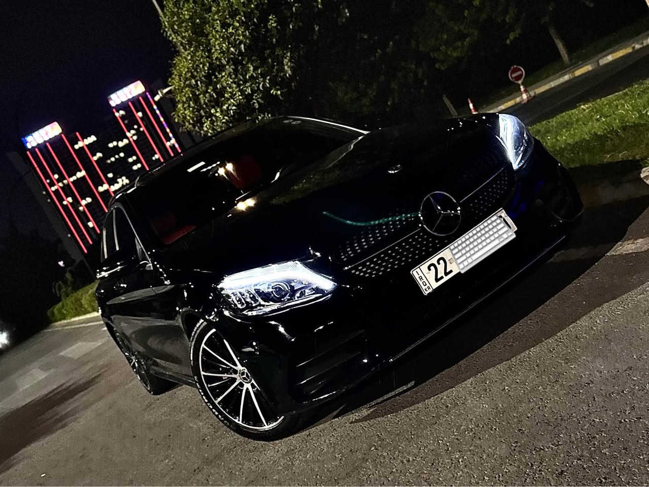 Mercedes Benz C300 2020
فول فول مواصفات 
بانوراما دواخل ليد ٥ كاميرا
فقط بنيد مصبوغ بدون دواخل
سياره ب اسمي فحص هزه سنوي كلها جديد
مكان سياره اربيل رقم اربيل
واتساب ***********
سعر ٢٣٠$ و بيها مجال أربيل, العراق
