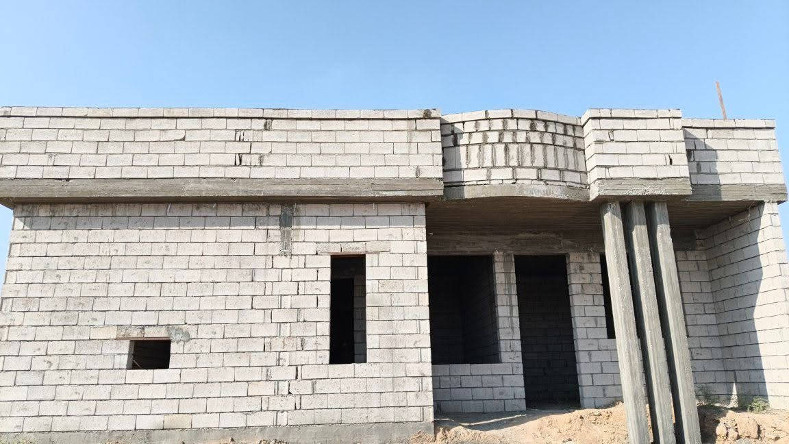 سلام عليكم متوفر كادر بناء نطلع علا بيوت تكعيبه سياج  ستاره  الالف ب 140 الف

ا التصال عل رقم ‏‪***********‬‏ ناحيه القياره
