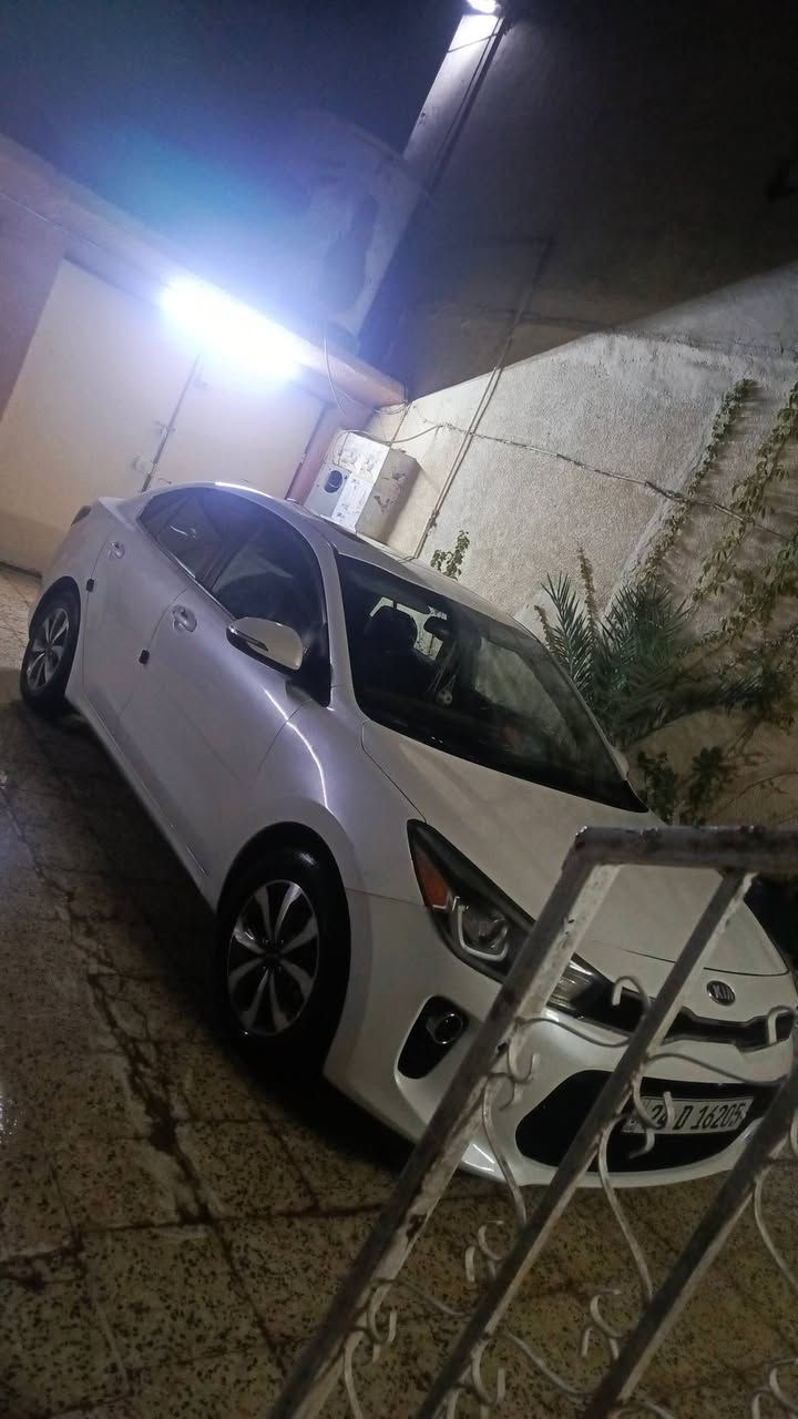 السلام عليكم كيه ريو ١٠١٨ وارد كندي فول فول أعلى فئه بل ريو بصمه سلايت
بصمت ابواب كشنات هيتر هيتر ستيرن ضررها جاملغ خلفي بدون دواخل بدون يربك محرك كير خير من كير Aa المرغوب محرك ١٦ جدي اي  وسياره كدام العين شرط التحويل رقم دهوك العنوان موصل الايمن خابر وتدلل 
***********
***********
