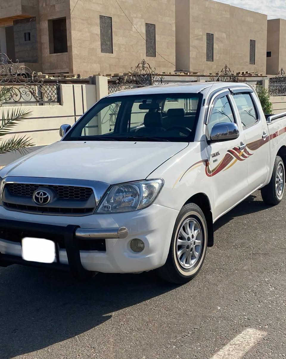 هايلكس • لا تفاصيل