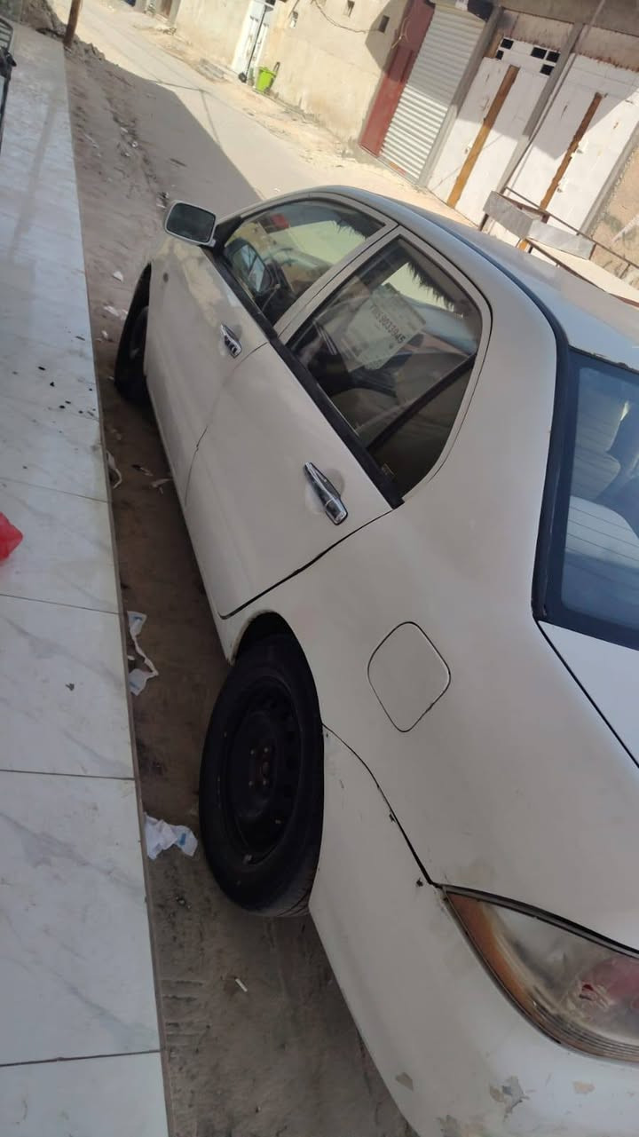 سلام عليكم لانسر موديل ٢٠١٠ مكينه ٢٠٠٠ بيه تنقيص وبخار حداديه جاهزه تبريد شغال صبغ احزام رقم قادسيه شرط التحويل سنوي سنه ٢٨ السعر ٥٢ وبيه مجال
***********

