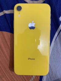 آيفون XR • ١٢٨ • بطارية ٧٦