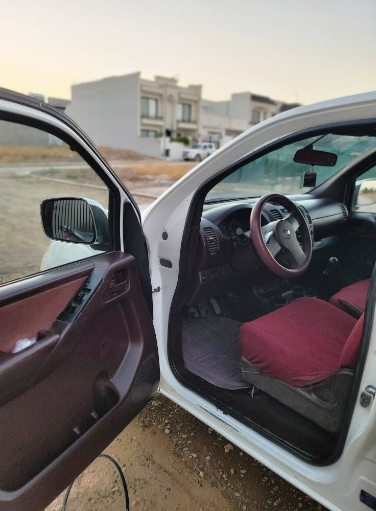فرۆشتنی خێرا سعر ٧٥ کەمێک مجال گێڕ و مکینە بە شەرت تبرید لەسەر سویچ سیارەیەکی جایزە مۆدیل ٢٠٠٩ بەس لای سایەقی پێشەوە جەمپەکی غفیفی هەیە بەدەنەی نەگرتیە موشتەری نی نامە مەنێرە ژمارە تەلەفۆن *********** أربيل, العراق
