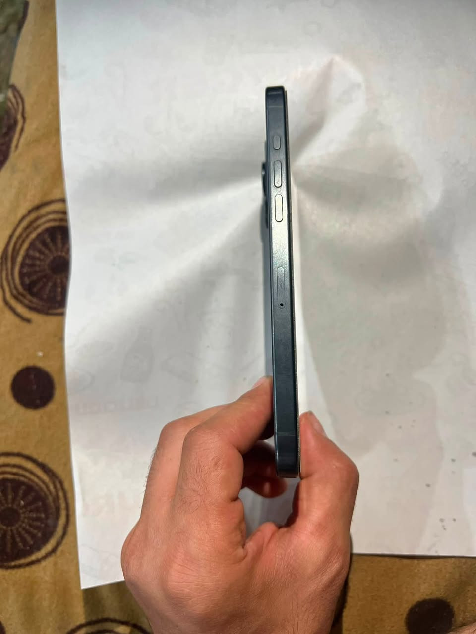 🚀 فرصة لقطة.. للبيع المستعجل! 🚀
iPhone 15 Pro Max
جهاز "نظيف فول" وبحالة الوكالة، مكفول وما ناقصه أي شي!
▪️ الذاكرة: 512GB (مساحة عملاقة)
▪️ البطارية: 86% (أداء ممتاز)
▪️ اللون: أسود ملكي فخم 🖤
▪️ النموذج: M (أصلي)
🎁 الملحقات: يجي وياه الكيبل الخاص بي + حافظة (كفر) حماية.
⚠️ البيع مستعجل جداً  عليه   السعر خاص 
📞 للتواصل والاستفسار: ***********
