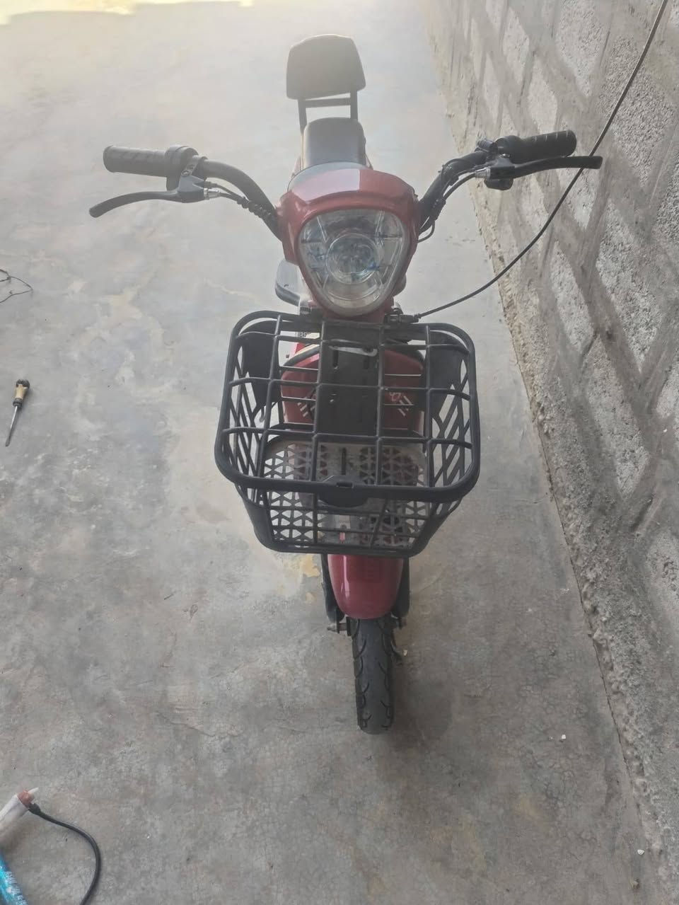 السلام عليكم دراجة شحن E-Bike موديل 2022 حجم 14 اربع بطاريات 3 سرع بيها شوي خلل بل بطاريات سرعتها 50 حقيقي سعرها 130 وبيها مجال حك الجية عنواني البوهيازع قرب اسواق الثقة (محلات علاء) 
للأستفسار ادناه 
***********
