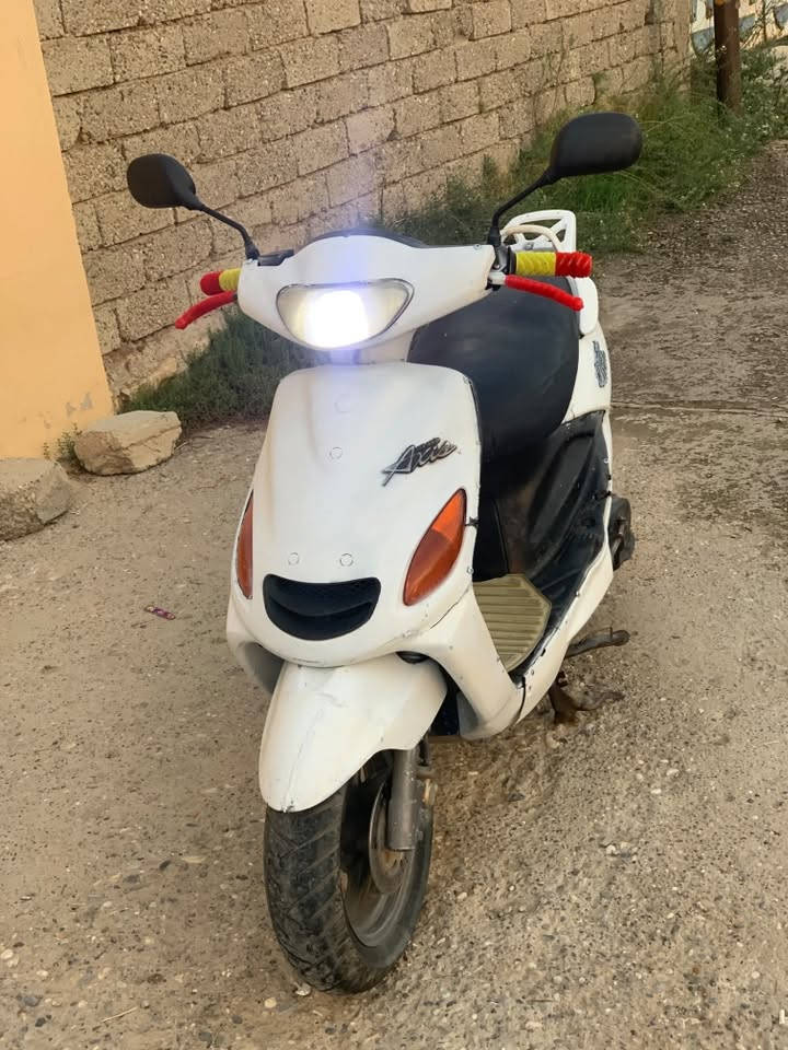 مأطور • لكزز • كهربائيات