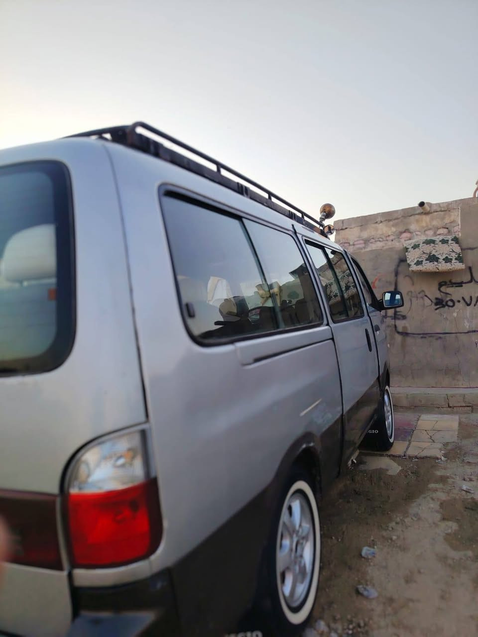 سلام عليكم منغولي 2005 اصل للبيع سياره دولي سنوية جديدة مصفرة هيئه ومرور السعر 80 وبيه مجال قليل مكلف بنشر ***********
