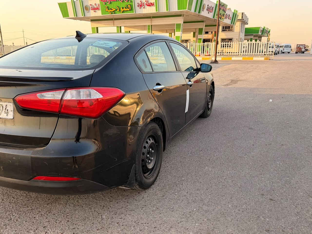 فورتي 2016  امريكي  داخله كلين
بلعراق صار بيها طخه بلبنيد  بدون دواخل وشويه بلهلال خلفي

نص فول جاهزه كير محرك تبريد تخم تاير صدر جديد 

مابيها نقص

محرك 2000 دوش. كير at. 

تحكمات شاشه دواره منضومه تبريد ثلج سونار مرفق

السعر 88

بغداد الدوره

***********
