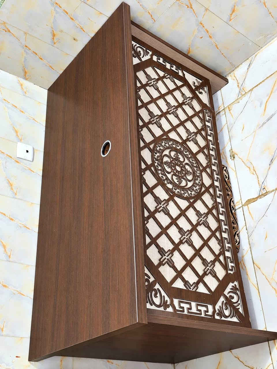 ميز مكتبي • سليم • الحر الصغير