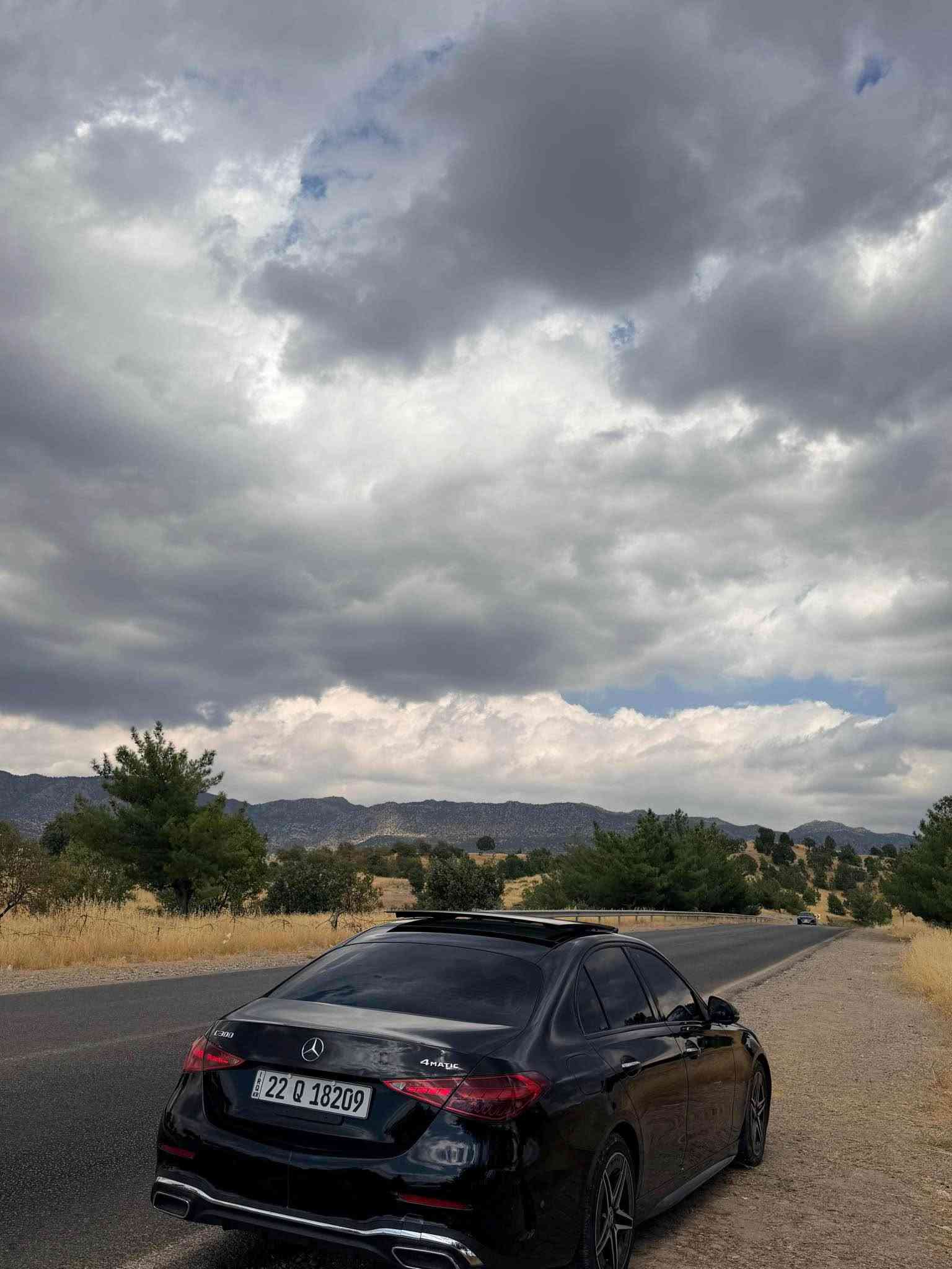 للبيع 
مرسيدس C300 Amg  
موديل 2023
محرك 2000تيربو
السيارة وارد أمريكي كلين تايتل بدون حادث 
عداد المسافة: ٤٦الف كيلو متر
تخم تاير جديد

السعر 348$ورقة وبي مجال بسيط

.
رقم صاحب السيارة 

فقط واتساب ***********

العنوان /بغداد /الدوره بغداد, العراق
