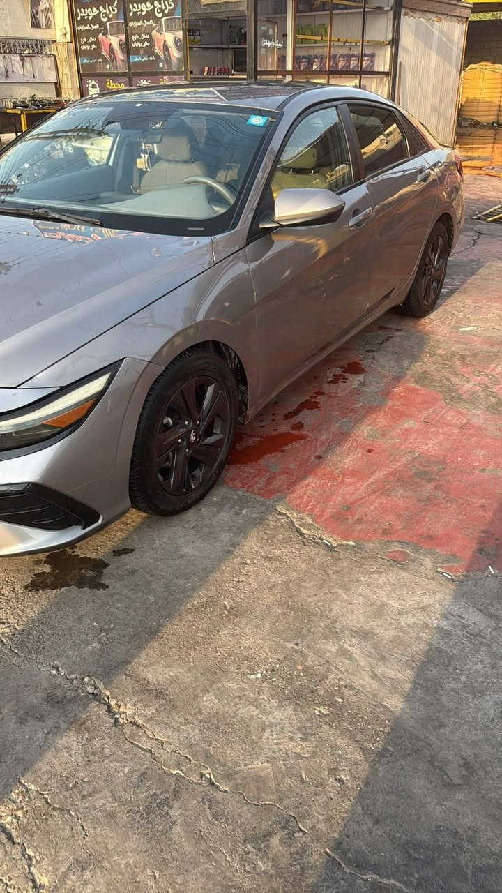 النترا موديل 24 للبيع حادثها بابين وجاملغ  السعر 135 رقمي  ***********
