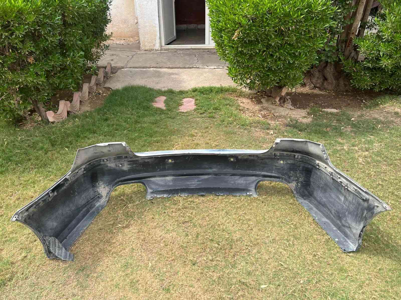 السلام عليكم. للبيع دعاميه إماميه وخلفيه ولايتات سياره  هونداي ازيره. 2008. مال موسسه. للتواصل ع الخاص. مكاني صلاح الدين تكريت.
