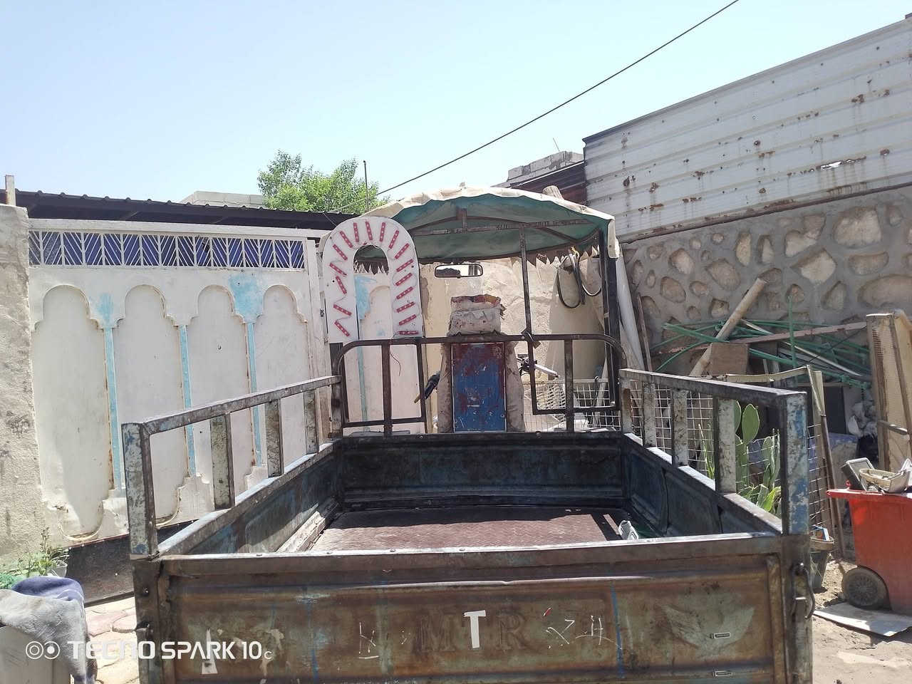 سلام عليكم ستوته اصوليه رقم اسود للبيع موديل 2010 محرك 2024 مقدمه تمام كهربائياته كله شغاله رقم منفيس السعر 850الف وبيه مجال قليل مكاني النجف حي ميسان *********** وات ساب
