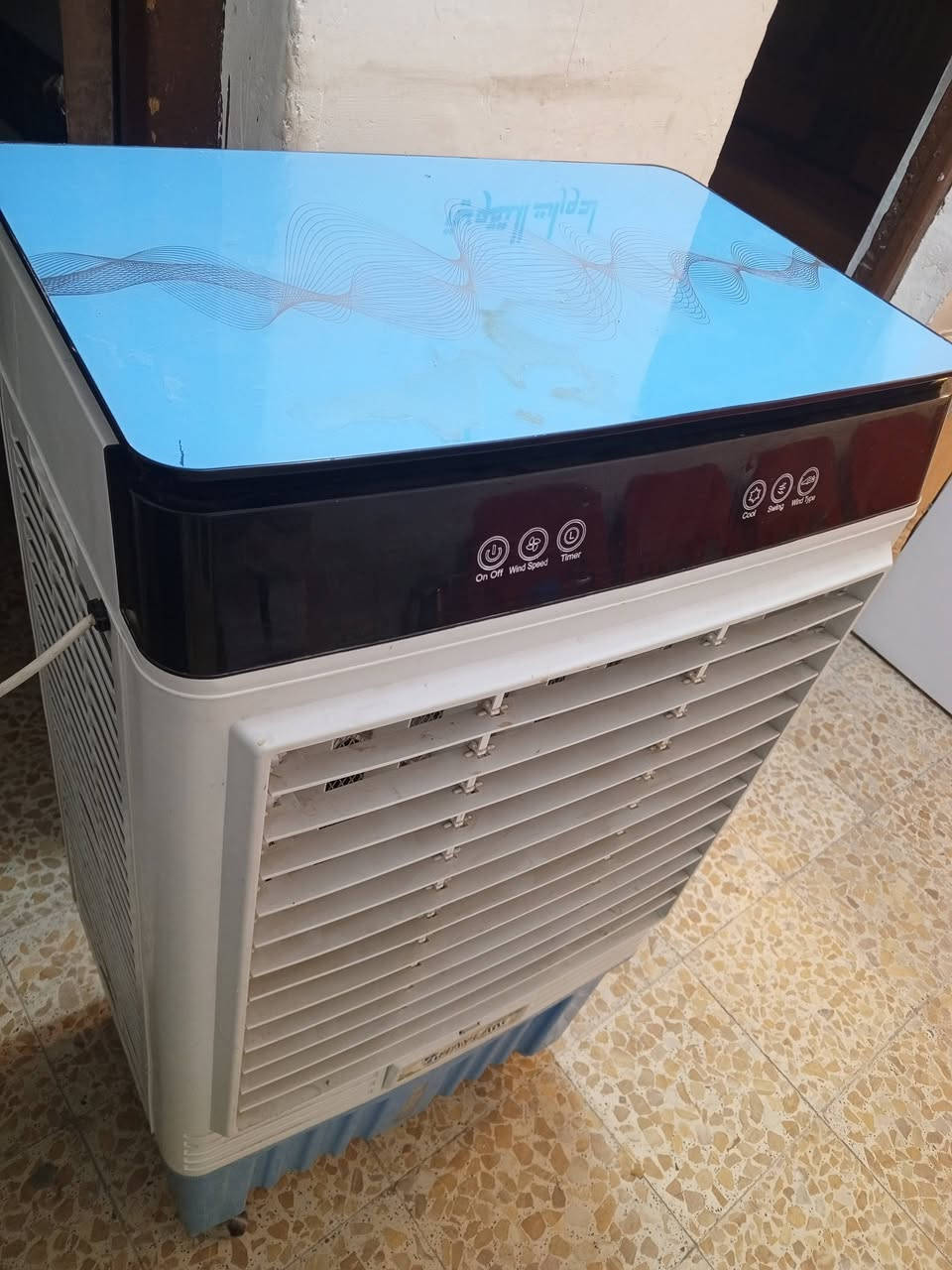 مبرده مستخدمه قليل نظيفه للبيع
السعر 110 
للاستفسار ***********
