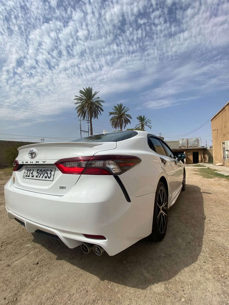 سلام عليكم توجد كامري 2022
1 فئه SE
2 رقم بغداد خصوصي 
3ألون ابيض 
4المقاعد جلد اسود 
الممشي km 107
مواصفات فول ما عدى الفتحه 
السياره كفاله فقط بيها رصعه بل بنيد السياره شوفت عينك هيه تحجي ما اسولف اني تجي  تشوفها وتاخذ سونار ايشي يعجبك وين ما تريد روح جيك بيك خير ودلل 
مكاني الأنبار _ الرمادي 
السعر 198 وبيها مجال بسيط 
📞 هاتف ***********
