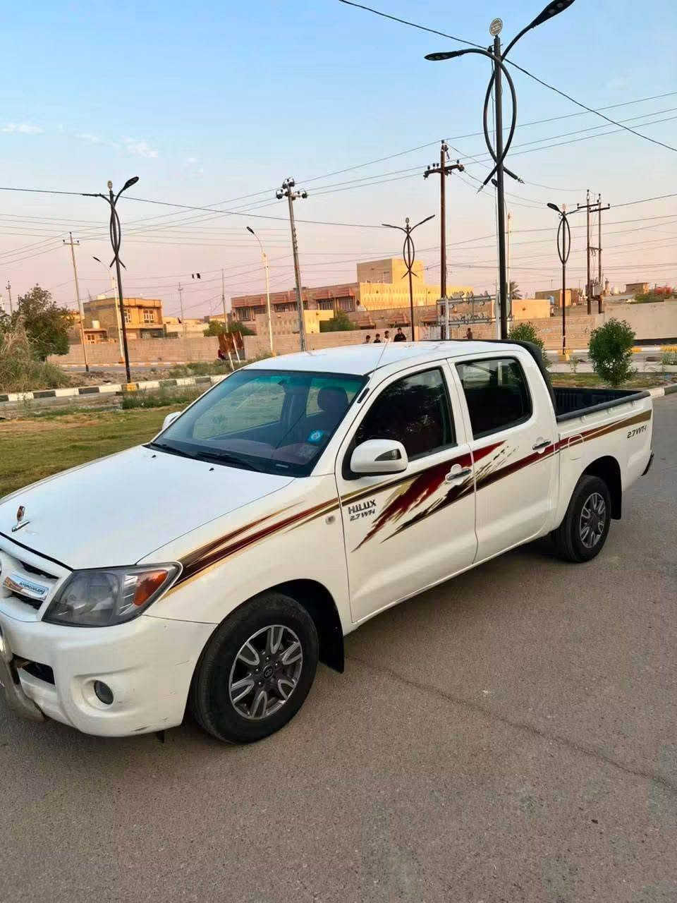 للبيع فلاونزه موديل 2008 مكفوله كويتي شاصي 19 رقم انكليزي لل 30 محرك وكير كفاله تبريد ثلج طخم تايرات وحداده جدد  شراي يتصل ***********
