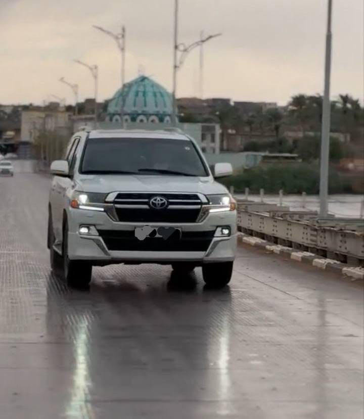 لاندكروز GXR • ٢٠١٠ • رقم بغداد