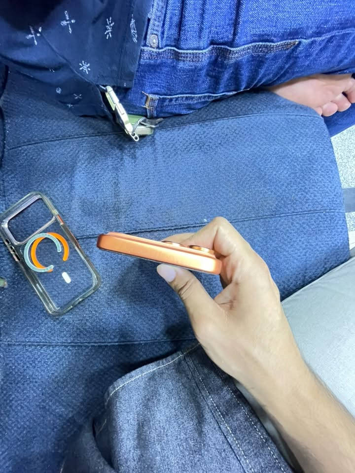 آيفون ١٧ برو ماكس • ٢٥٦ • بطارية ٩٧٪
