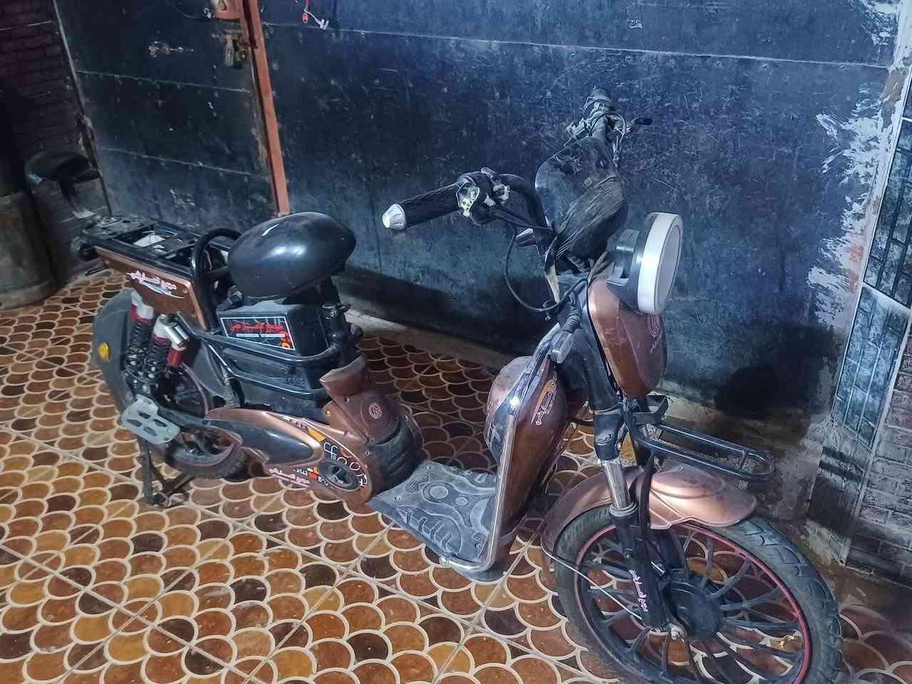 باسكل شحن للبيع ب 175 وبيه مجال رلسلني واتساب *********** او خاص
