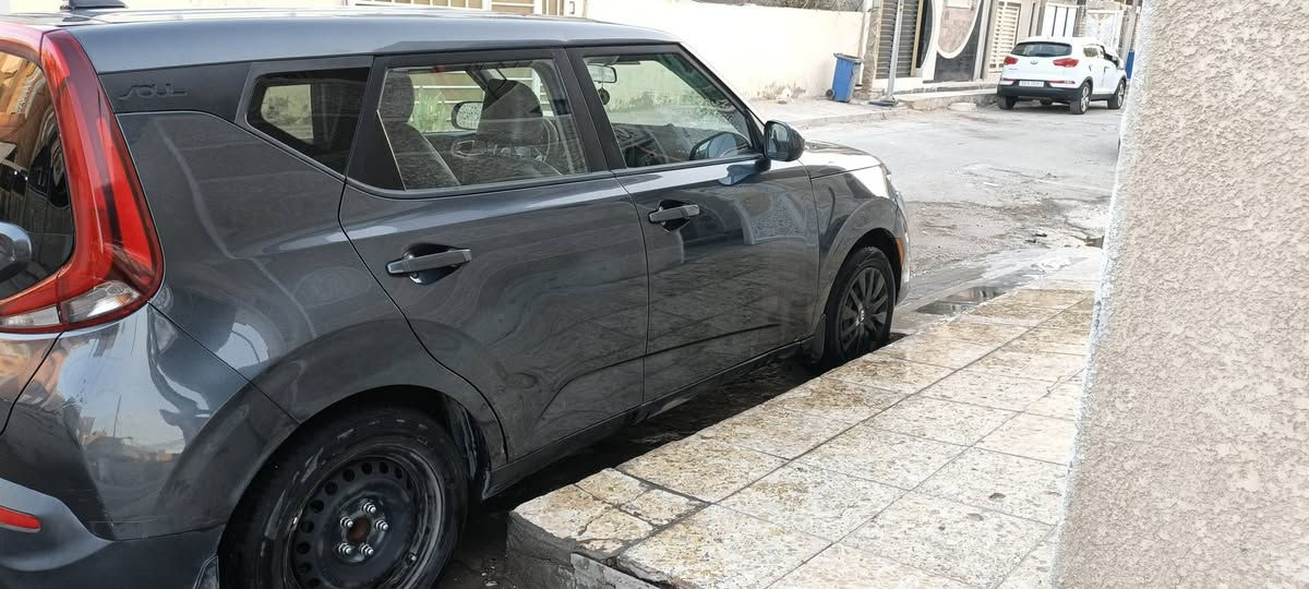 السلام عليكم 

🚘 للبيع كيا صول موديل 2020

🔹 محرك 2000دوش 🔹 كير ومحرك مكفولات🔹 حادثة دعامية وجملغ بأمريكا🔹 بيها طخّة خفيفة مثل ما واضحة بالصور🔹 بيها سونار المندلاوي🔹 السيارة مثل ما موضح بالصور، والفحص للجادين.

📞 للاستفسار والتواصل:***********
