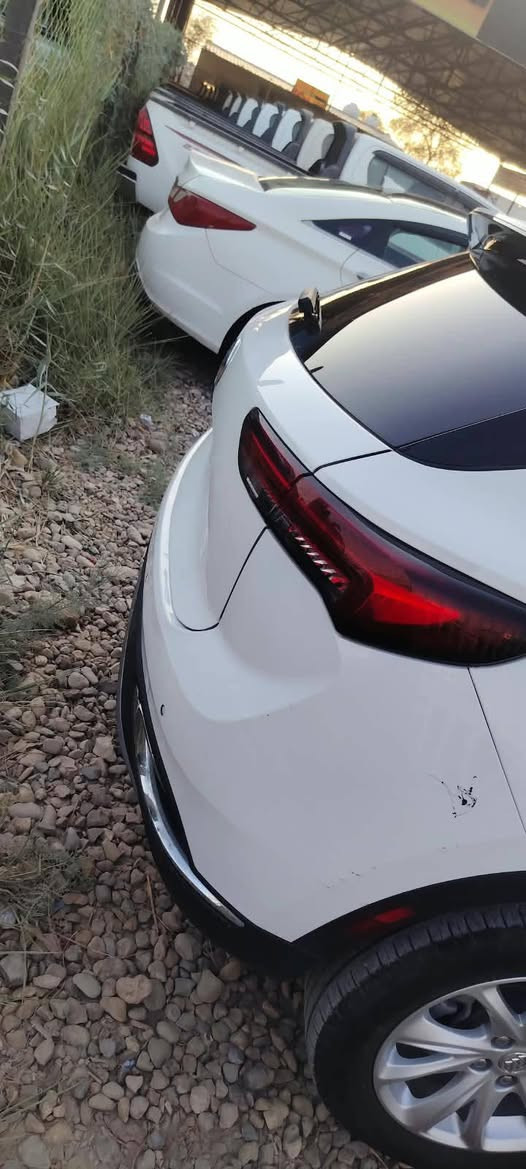 السلام عليكم السيارة للبيع بيوك موديل 2022 وارد امريكي حادث أمام البنيد و الجاملغ فول مواصفات عدا الفتحة دخول ذكي بصمة تشغيل مكينة الفين تيربو السنوية 2029 السيارة بسمي مداور ثاني يوم السعر اتصل على الرقم ***********
