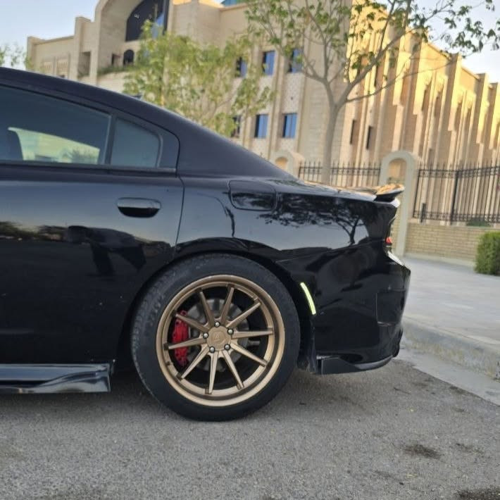 السلام عليكم

🔥 للبيع دودج جارجر 2016 أصلية R/T HEMI 🔥

✅ السيارة كاملة ولا يوجد فيها أي نقص  
✅ حادثها جاملق خلفي من جهة السائق  
✅ بنيد مُحدّث من أمريكا  
✅ الإيرباكات سليمة  
✅ تشغيل عن بُعد  

السيارة جاهزة، وشرط الفحص.

💰 السعر: 168$
📍 الموقع: كربلاء او بغداد
📞 للتواصل: خاص او الاتصال بالرقم ***********
