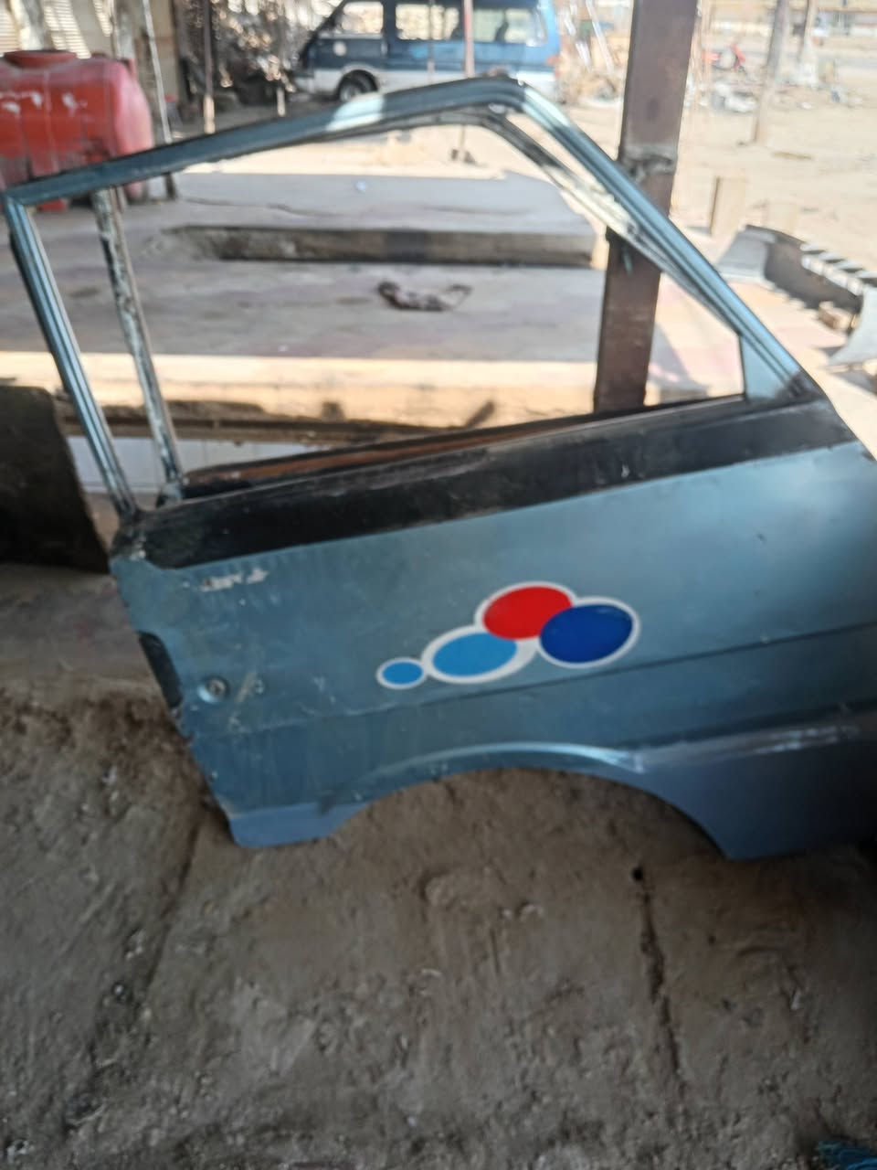 غراض جديد أو مستعمل كيه آسيا
مكان الديوانيه شارع الإسكان *********** سيد حيدر
