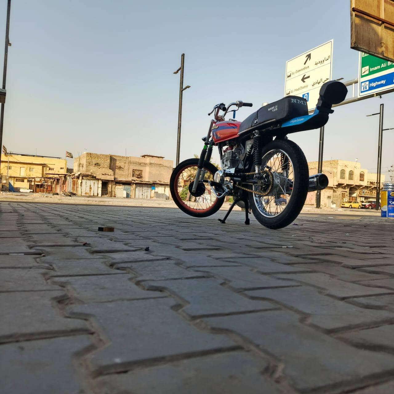 اخوان السلام عليكم دراجه للبيع مكان بصره كفاله الدراجه الشرايين اتصل على الرقم دراجه اوراق بس ورقاتها نقص اثنين بنفس موجود شراي اتصل على الرقم***********
