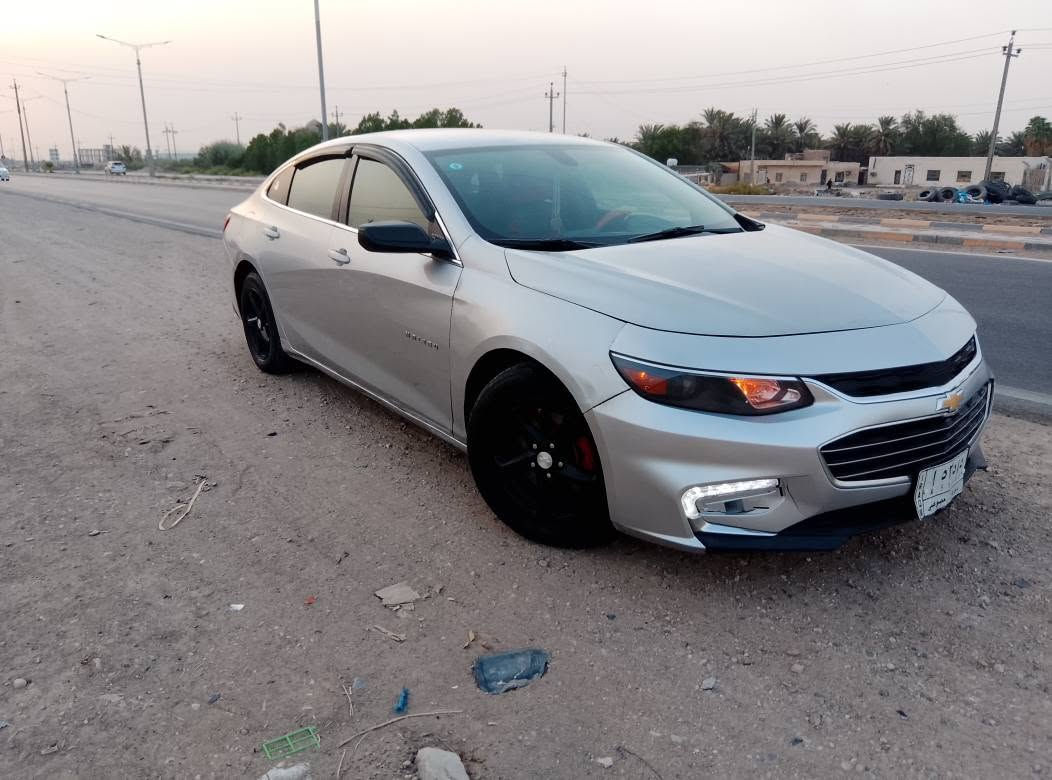 شوفرليت ماليبو موديل 2016 
5 بصمات 
محرك 1500 توربو 
كير AT المرغوب 
السيارة نظيفة ما شاء الله استخدام شخصي للبيت فقط وبسعر مناسب 
العنوان ... ناصرية مركز 
***********
مراوس أو بيع ناصرية, ذي قار
