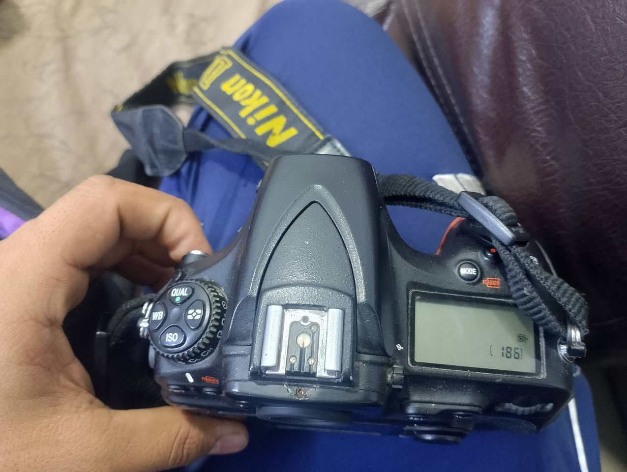 نيكون D810 • عدسة 24-120mm • خدوش بسيطة