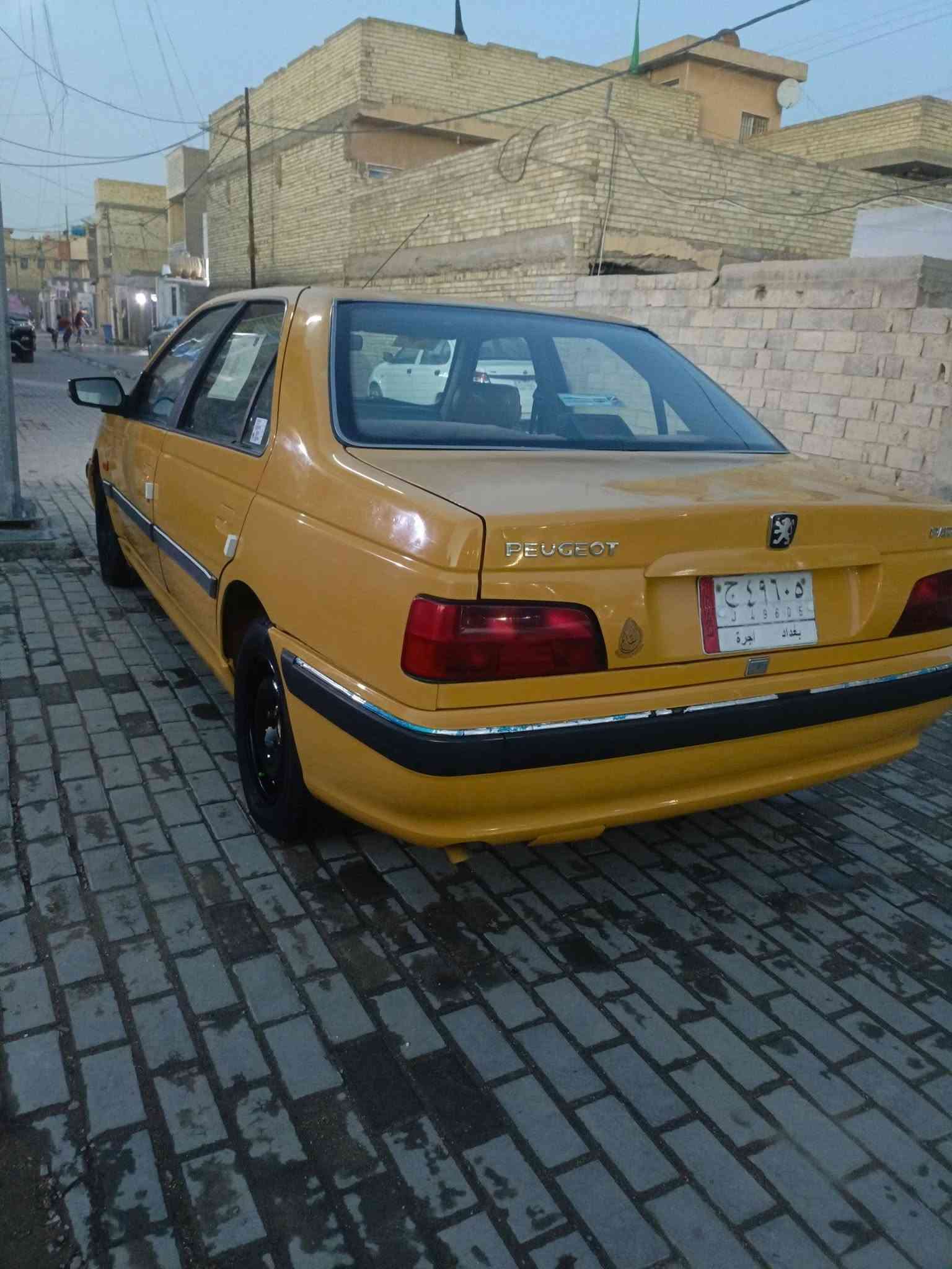 بارص
بيجو بارص موديل 2015
بدون ضربه بيها صبغ اهلالات 
مكينه كير صدر تبريد مكفول 
امصفرة هيئه أو غرامات سنويه منتهه 
تخم تاير السياره جاهزه ماشيه 140الف
السعر 37مجال قليل جدا مكاني الشعب 
للتصال ***********
