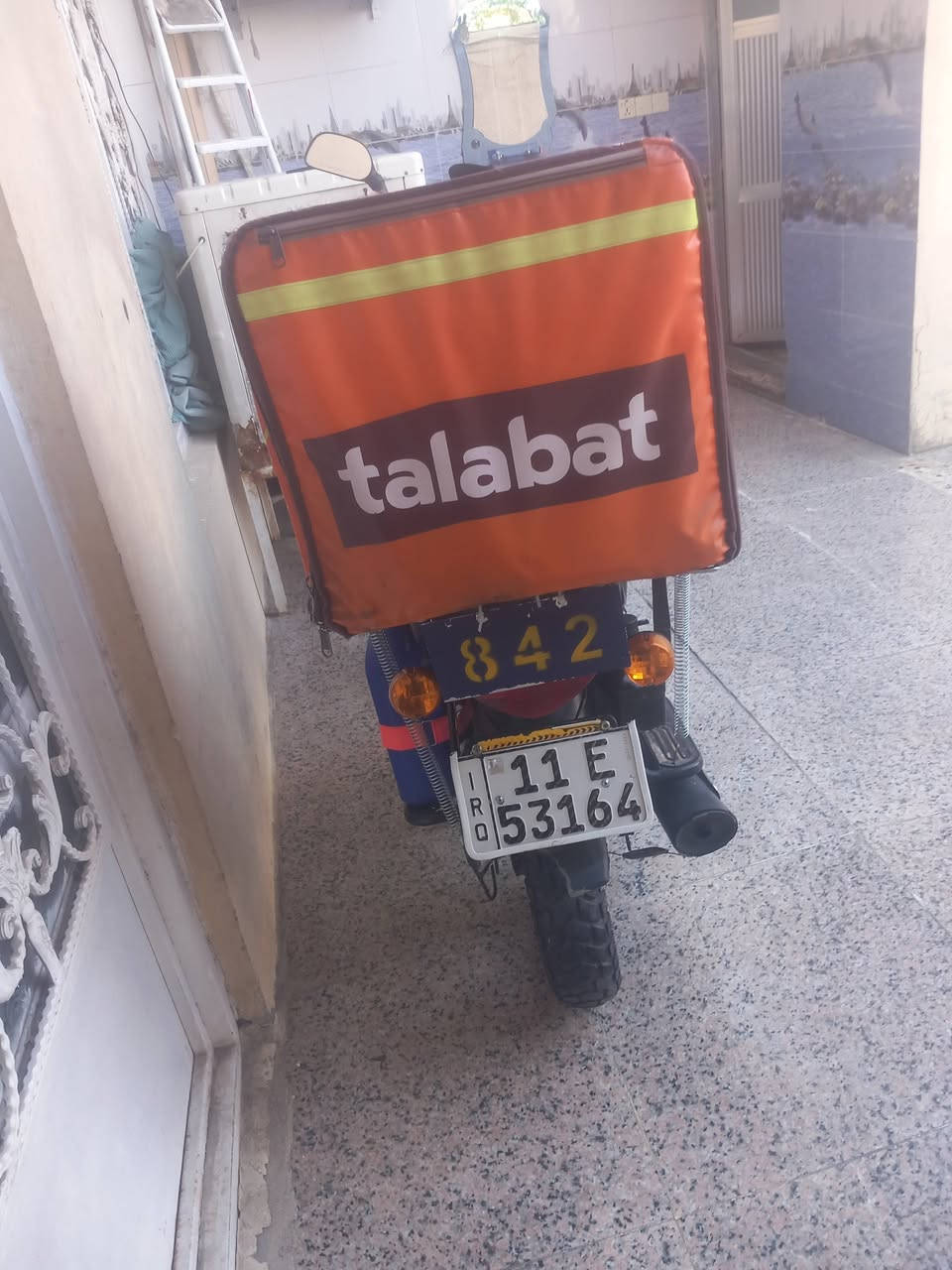 سلام عليكم
بوكسر جبلي موديل ٢٠٢٢ مرقم رقم بغداد سنويه ب اسمي
ماشي ٢٧ الف حقيقي 
مكينه ما مفتوحه نهائيآ مبدل بيها فقط كلج وعينه نظيفه كلش
كل ١٠ ايام ابدل دهن امزويل الها وسابقآ قبل الازمه كله محسن أفول الها بصوره عامه معتني بيها
سعرها ٢٣٠٠ قفل 
عنواني بغداد منطقه الحبيبية 
***********
***********
