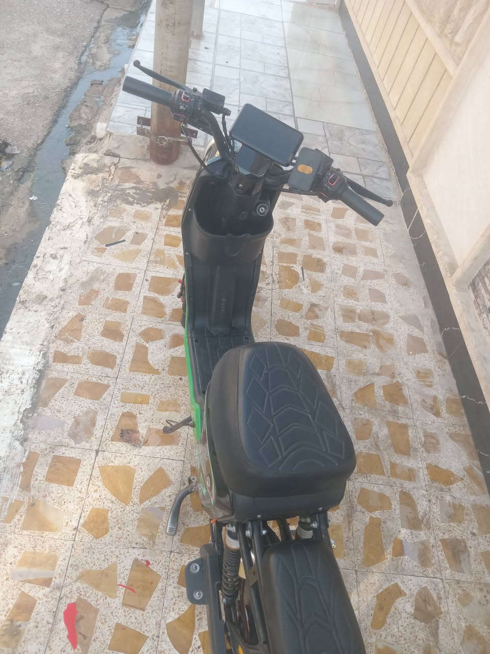 للبيع R 9.  3 بطاريات منفوخ
***********
