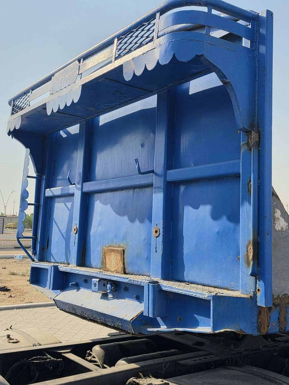 السلام عليكم
عربانه عمل دنكرين الطول 12
الدنكير14 نقصها تيرات فقط
سعرها 35 وبيها مجال قليل مكانها
 البصره الزبير 
***********
