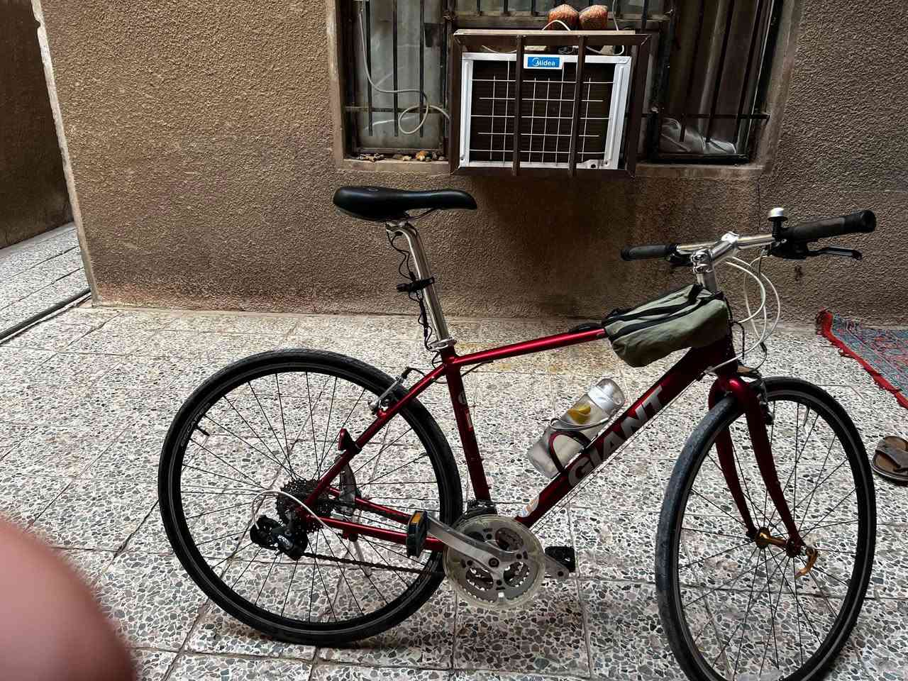 بيسكل جاينت C700 للبيع350 وبي مجال الموصفات 👇
3 نمر لي كدام و 8 لي وره

ماركة جاينت جديد للبيسكل فول ومكفول

وتساب ***********
