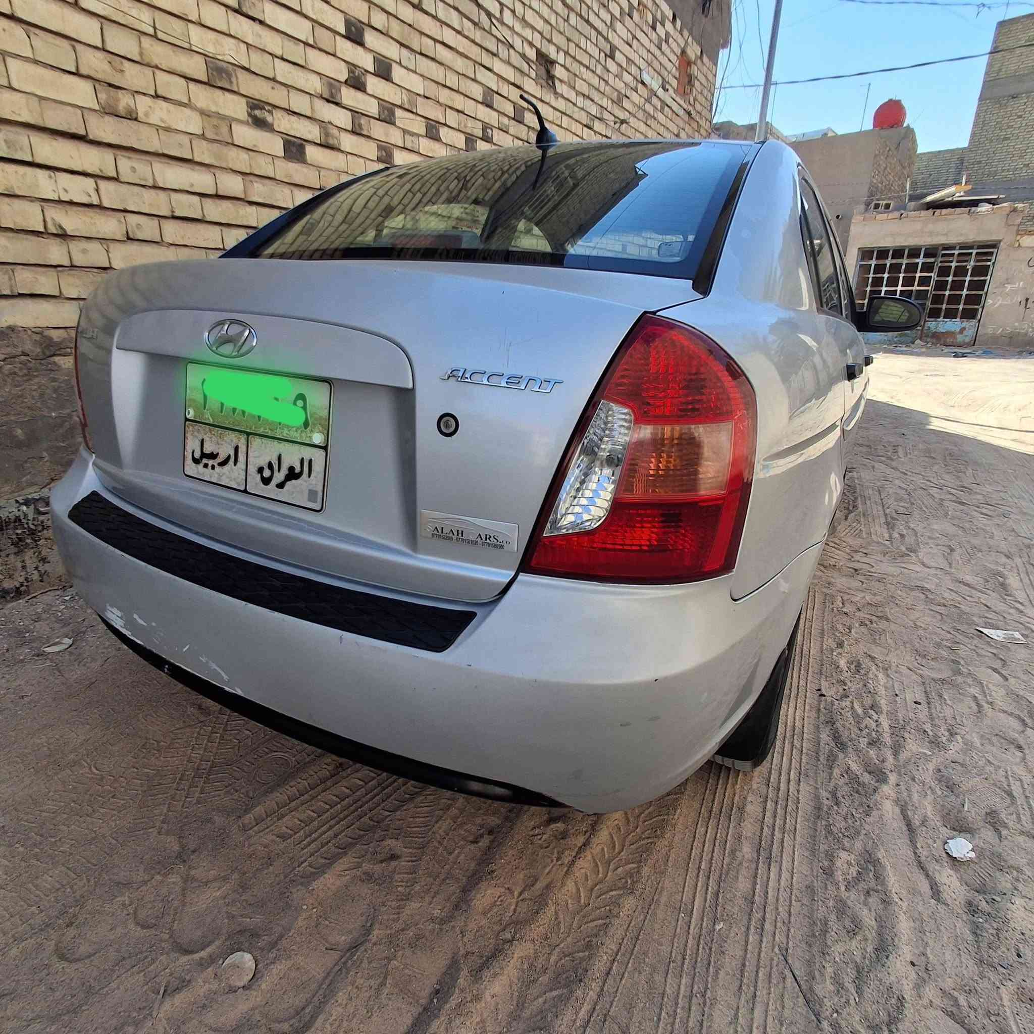 سلام عليكم 
          للبيع 
هونداي اكسنت.  كير عادي   كير عادي 
موديل ٢٠٠٩ 
٣ قطع بارد والباقي كفاله 
كير عادي.  كير عادي 
كير مكينه  تمام 
حداديه نص عمر 
كهربائيات كلها شغاله 
تبريد ثلج 
بيها جراد 
السياره حلوه وجاهزه 
ارقام اربيل ألماني تريد وكاله او تحويل 
السعر ب ٧٧ وبي مجال قليل 
مكان السياره النجف قرب مسجد الكوفه 
***********
