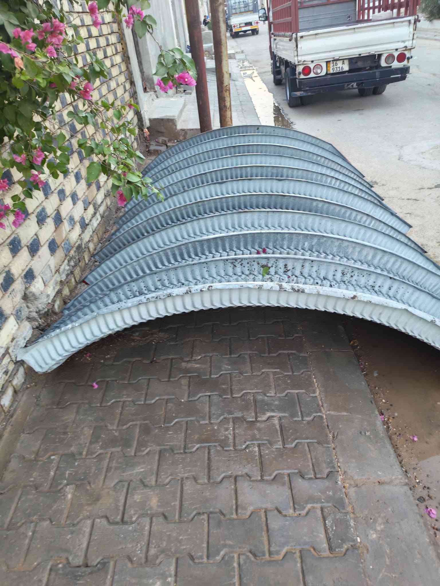 السلام عليكم عندي كتر دبل قايش حجم الكبير نوعيه قديمه استخدام منزل 🏠 عارضه 175 عندي عمايه كامله ملحقاته وياه 225 العنون النجف حي العسكري كبل استفسار خاص اوتساب ***********
