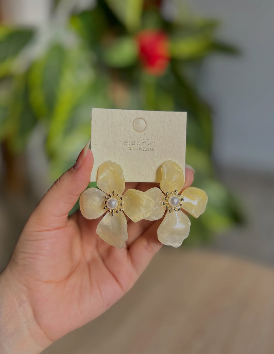 الالوان تاخذ العقل🥺🎀

نص مكتوب في الصور:
- مو تراجي حلويات هاي 🥺🎀
- اقلبي للموديلات 🦋✨