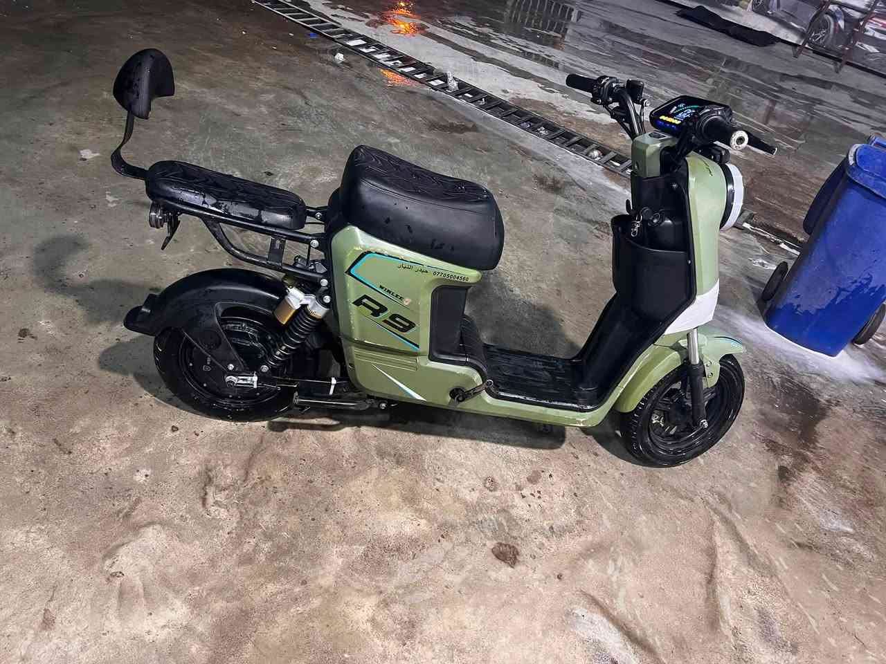 سلام عليكم 
لبيع R9
سعر شي صدمه ب ٣٠٠ الف بس شرط الفحص كلو شرط 
5بطاريات دبل. ٢٥ امبير الوحده 
المسافه الي يقطعها من ٣٠ الئ ٣٧ كيلو شرط 
كامل كله شغال ما ناقص اي شي 
بريكات هيدروليك كاملت بل مكان 
ملف 2000
اربع نمر 
مكاني موصل مزارع زيونه الي يم المرور 
ومتوجد اوقات بل دوايه سوك الماطورات 
سعر ٣٠٠ جماعه ٢٥٠ لا تخبر 
رقمي ***********
متوجد عل رقم رساله ما ارد 
كلو شغال ما بي اي خلل شرط الفحص شاحنه اصليه معا رقميه
