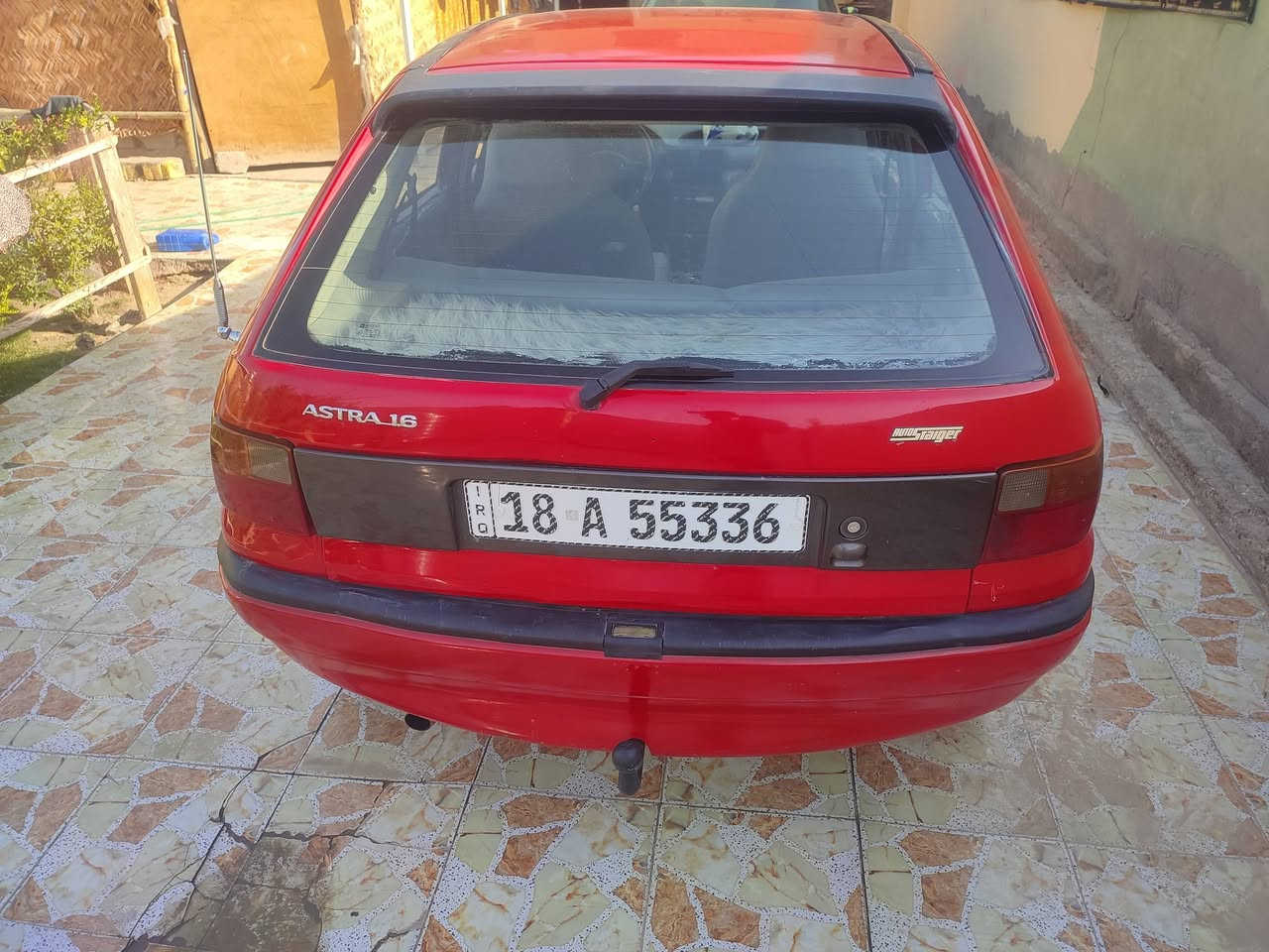 اوبل استرة 1993 صبغة جديدة بدون ضربة رقم بابل نكليزي جديد هزة وسنوية جديدة مكينة 1600 دوش قتصادية كلش كير عادي تخم تاير ويل جديد كهربائيات كل شغالة دواخل كلش حلوة بيع او مراوس مكاني ديوانية قضاء المهناوية السعر 38 وبيها مجال ***********
